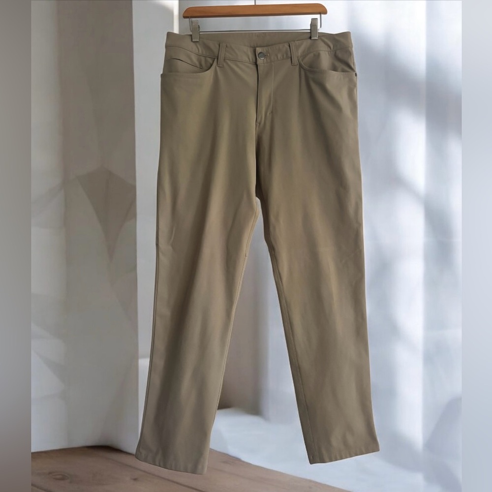 Lululemon ABC Pants Mens 34/32 Khaki Classic Fit Commission Golf Stretch Chino